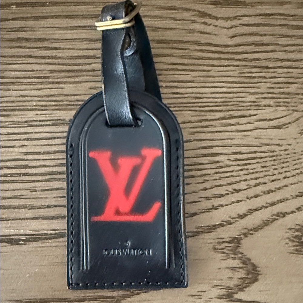 Louis Vuitton Black Tag with Red Logo